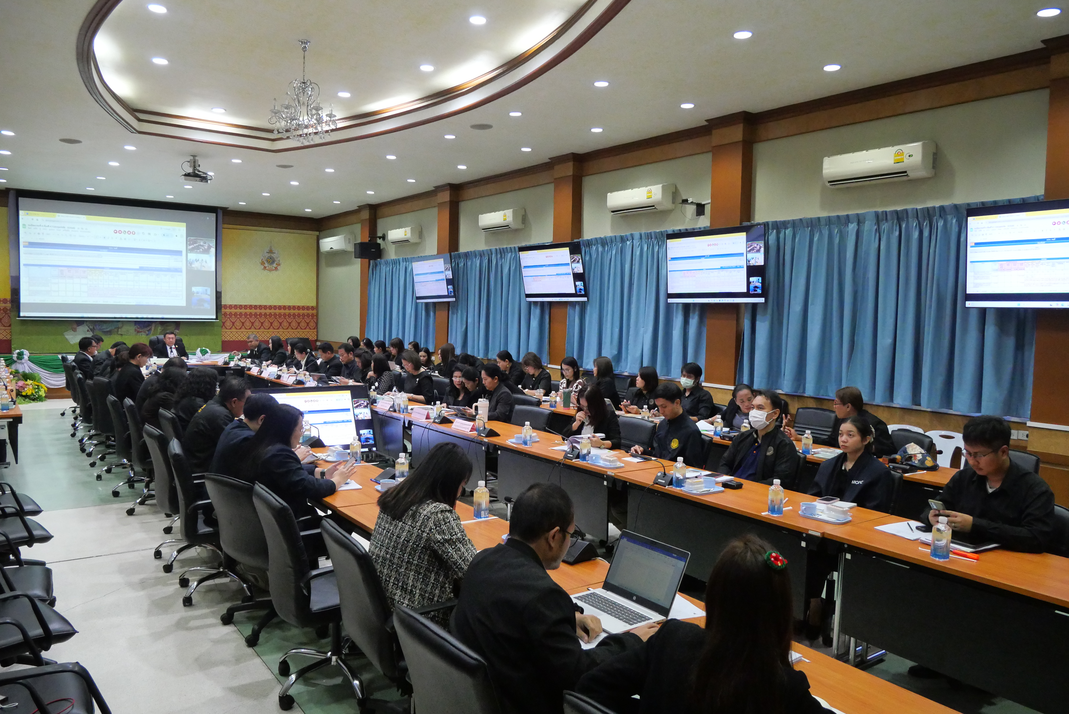 title - ประชุมคณะทำงานติดตามเร่งรัดการใช้จ่ายเงินงบประมาณประจำปีงบประมาณ พ.ศ. 2569 ของสำนักงานการปฏิรูปที่ดินเพื่อเกษตรกรรม ครั้งที่ 8/2568